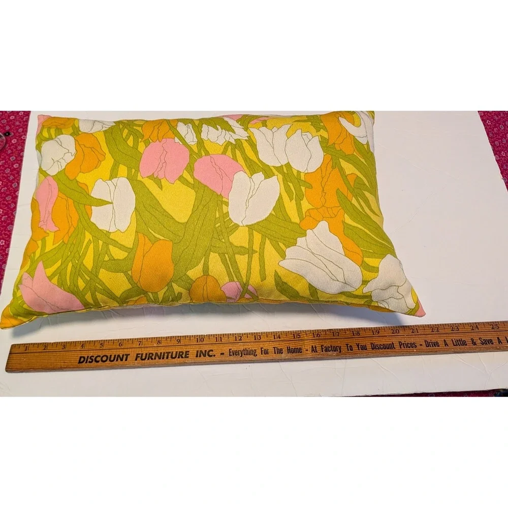 Vintage MCM Floral Pillow 60s 70s Groovy Mod Accent Pastel‎ Psychedelic Cottage